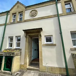  Holiday home Circus Mews Townhouse:2 Beds:2 En-suite Baths:parking:city Centre:quiet Area