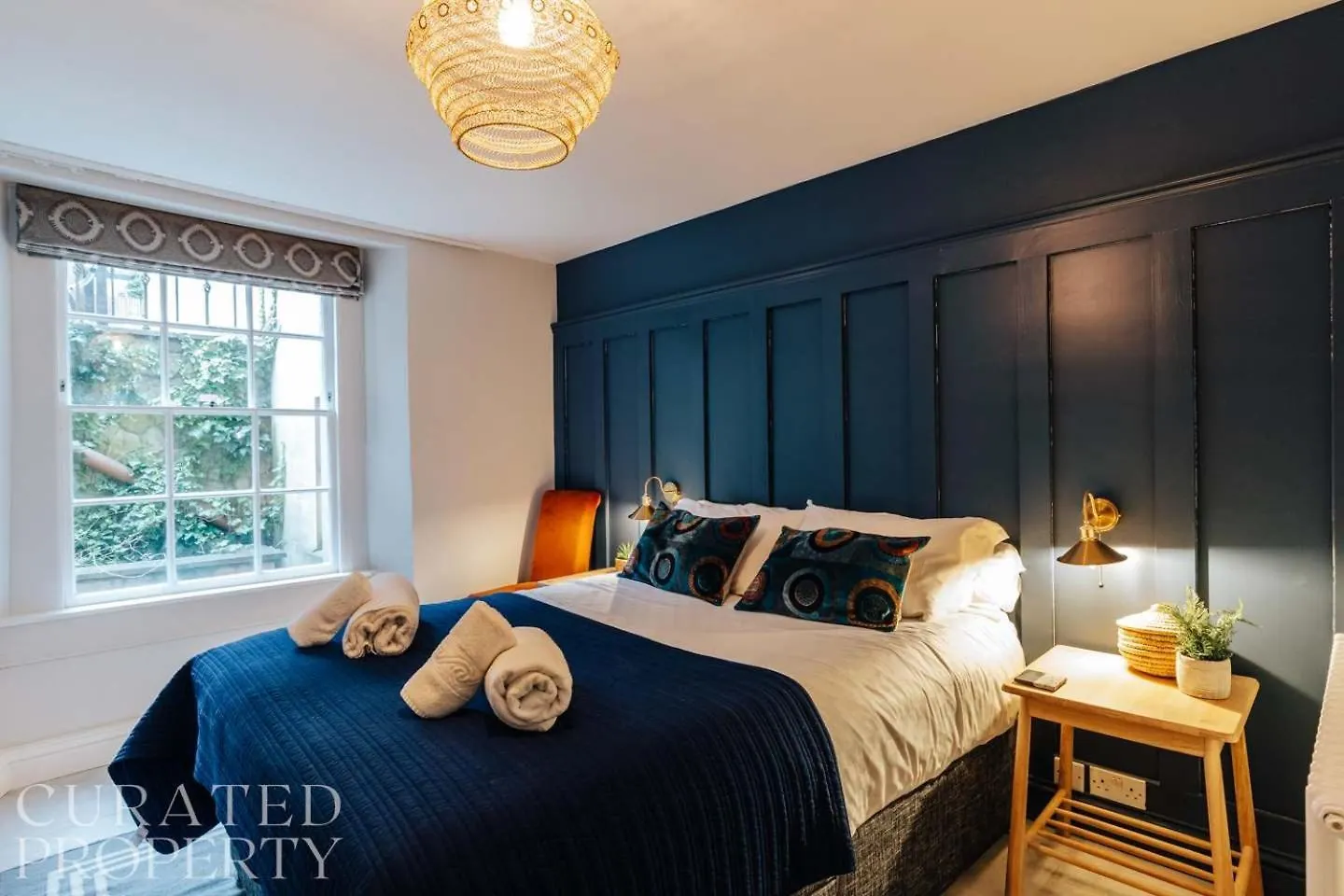 Central Townhouse With Garden & Free Parking Bath