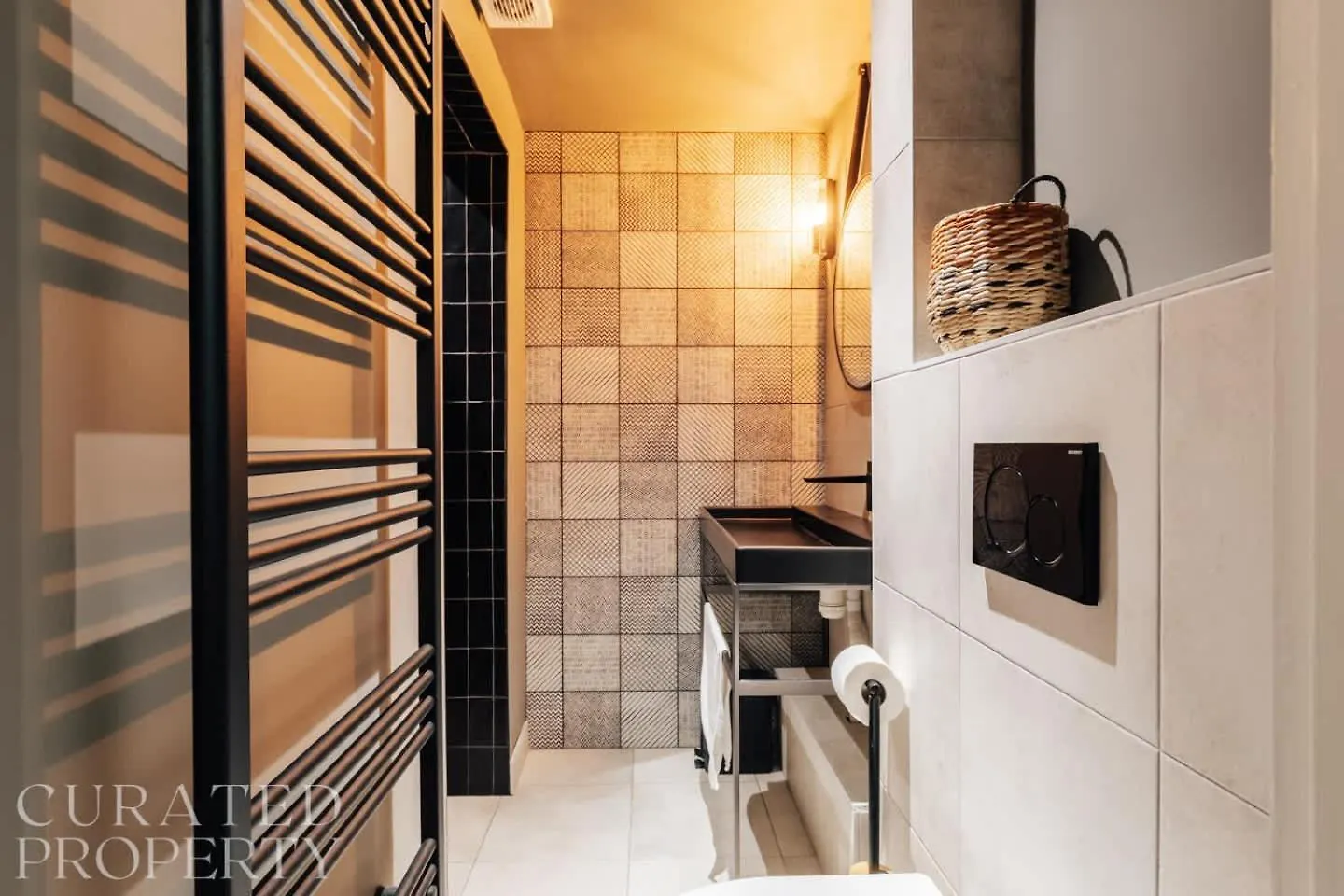 Central Townhouse With Garden & Free Parking Bath