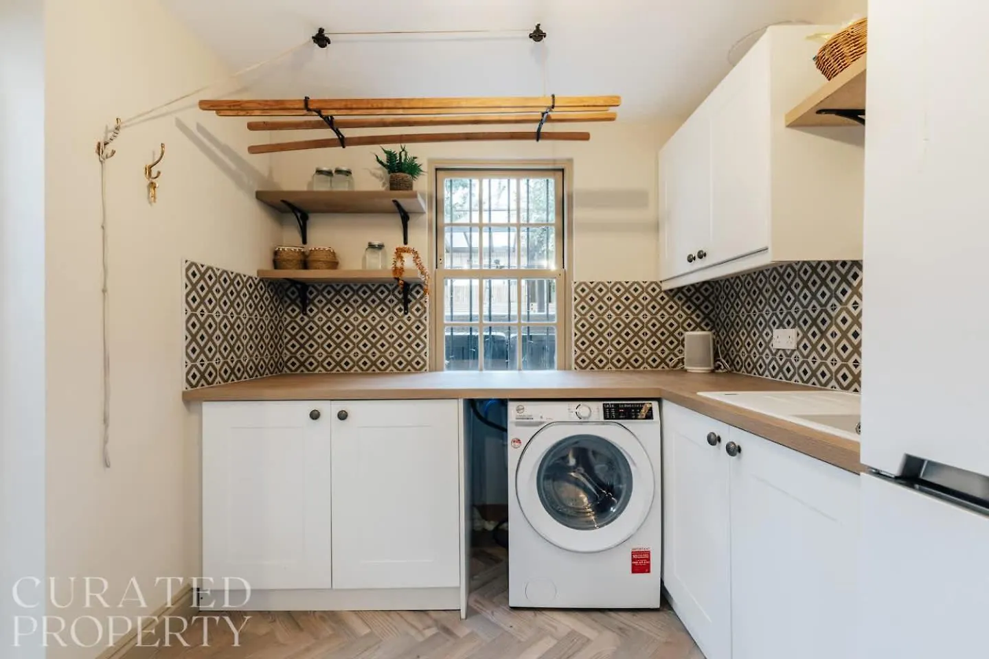 Central Townhouse With Garden & Free Parking Bath